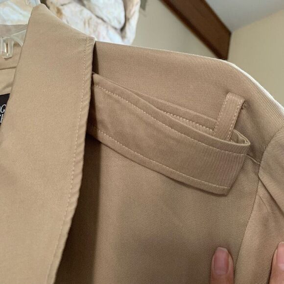 Badgley Mischka trench coat - Picture 13 of 16